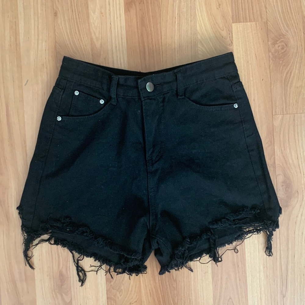 YESSTYLE BLACK DENIM SHORTS